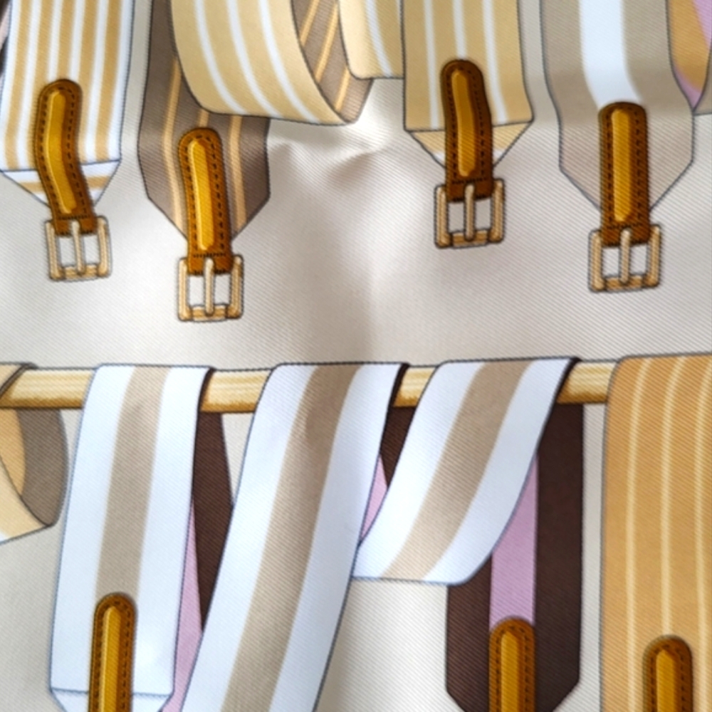Hermès Silk Twill Carré Scarf Ceintures Pochette NEVER WORN - Picture 2 of 10